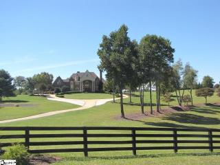 740 Foot Hills Rd, Greenville, SC 29617-6111