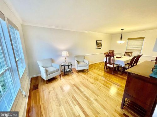 1596 Wood Duck Ct, Woodbridge, VA 22191-3748