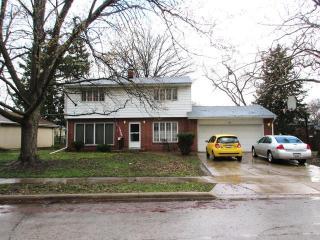 2317 Douglas St, Joliet, IL 60435-5409