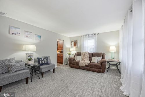 352 Haverford Ave, Wenonah, NJ 08090-1320