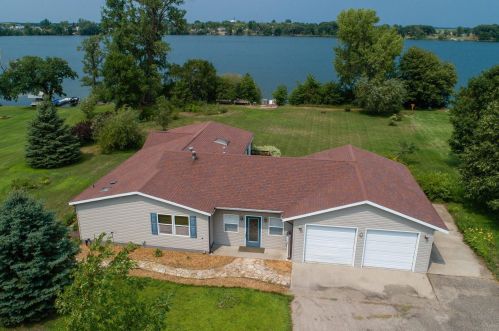 918 Three Lakes Rd, Ottertail, MN 56571-7120