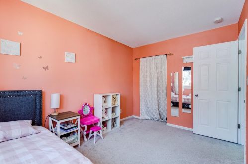 1522 Aspen Dr, Saint Paul MN  55122-1305 exterior