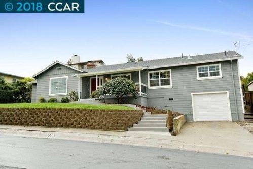 1010 Harbor View Dr, Pacheco, CA 94553-2716