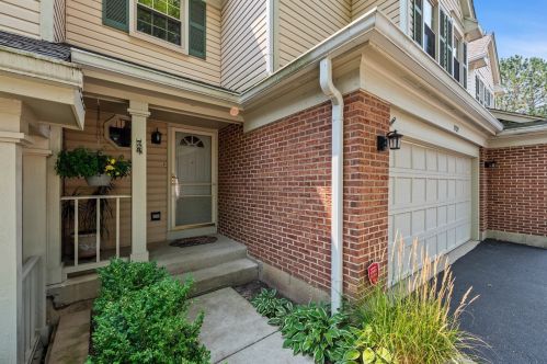 1529 Sheridan Ct, Wheeling, IL 60090-6930