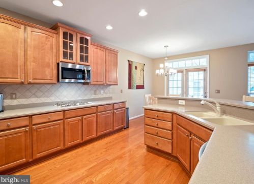 8542 Barrow Furnace Ln, Lorton, VA 22079-5003