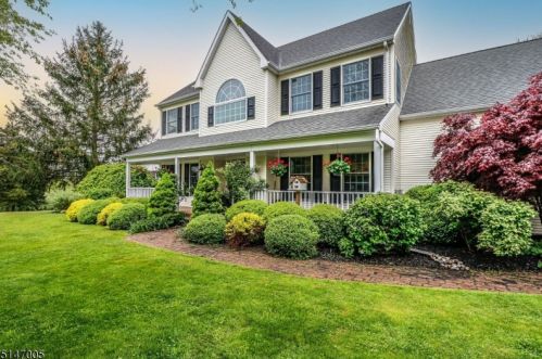 46 Molasses Hill Rd, Lebanon, NJ 08833-3207