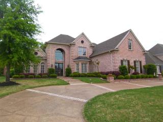 10120 Avent Ridge Dr, Piperton, TN 38017-0859