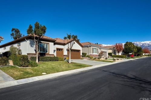 1677 Forest Oaks Dr, Beaumont, CA 92223-8562