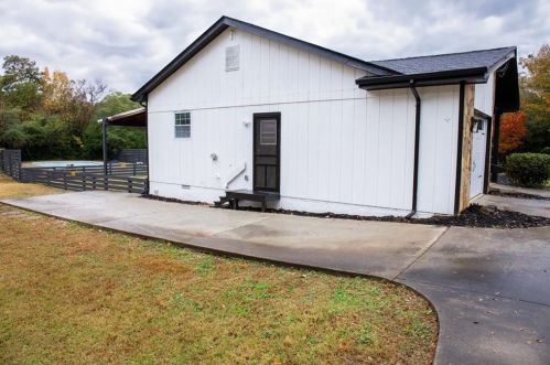 3632 Charlotte Dr, Rex GA 30273-1212 exterior