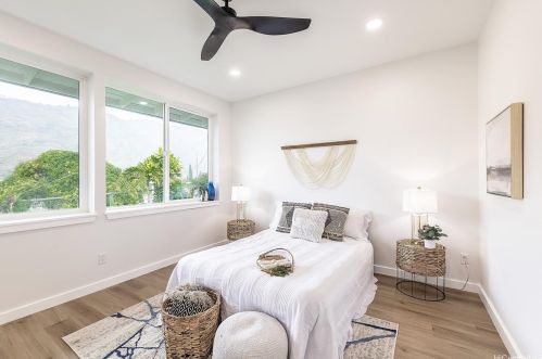 5435 Halapepe St, Honolulu HI  96821-1719 exterior