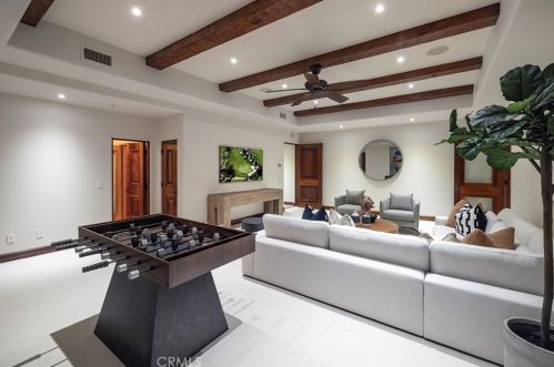 74 Golden Eagle, Irvine CA  92603-0309 exterior