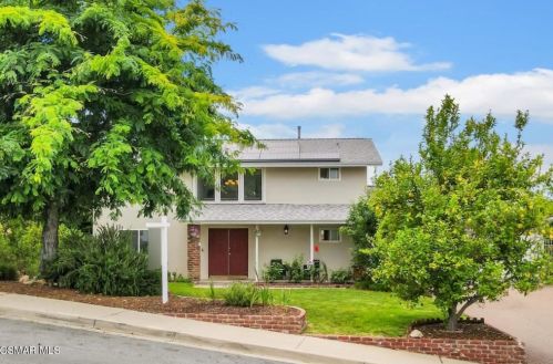 2839 Elizondo Ave, Simi Valley CA 93065-4615 exterior