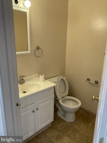 69 Chesapeake St, Lancaster PA  17602-4659 exterior