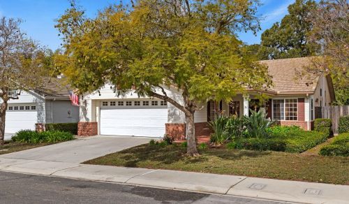 151 Kalley Dr, Santa Barbara, CA 93117-1084