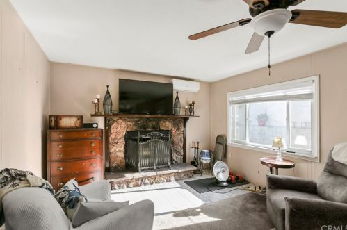 8240 Garfield St, Riverside CA  92504-3008 exterior