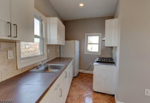 399 Riv St, Paterson NJ 07502-1012 exterior