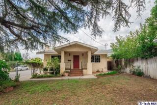 3257 Prospect Ave, Glendale CA  91214-3364 exterior