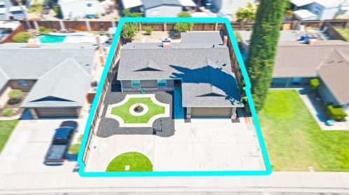 1013 Grand Prix Dr, Modesto, CA 95356-1921