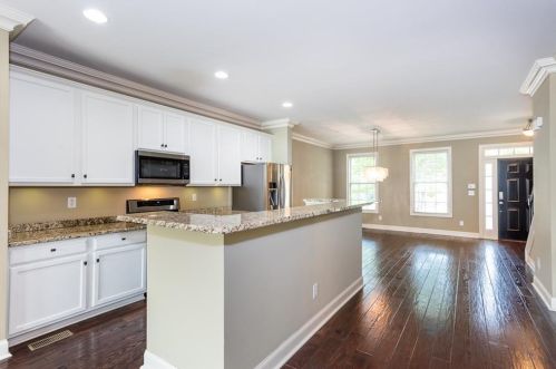 7060 Elmwood Ridge Ct, Atlanta GA  30340-1873 exterior
