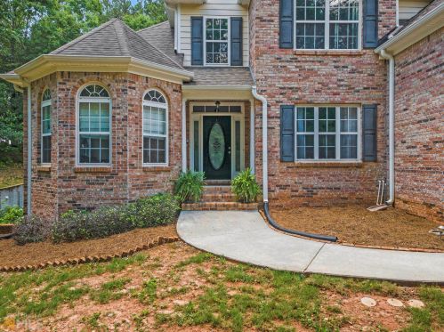 30 Walton Place Dr, Newnan, GA 30263-7105