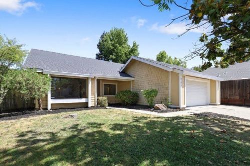 8171 Woodlake Hills Dr, Citrus Heights, CA 95662-3723