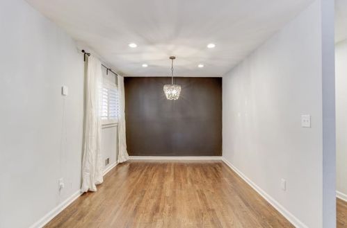 2192 Dering Cir, Atlanta GA  30345-1616 exterior