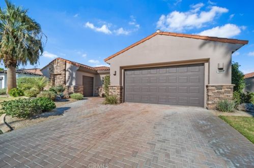 201 Loch Lomond Rd, Rancho Mirage, CA 92270-5604