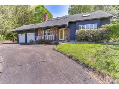 11 Royal Oak Dr, Durham, CT 06422-1412