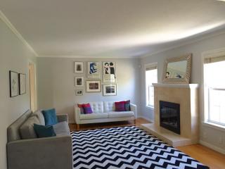 21 Sandy Ln, Walnut Creek, CA 94597-3028