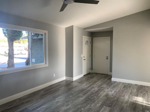 107 Natick Ct, Vacaville, CA 95687-6755