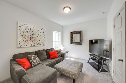 1557 Jackson St, Carrollton TX 75006-6253 exterior