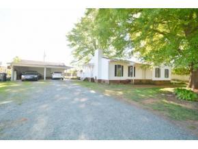 2060 Centercrest Dr, Stonycreek, NC 27244-9729