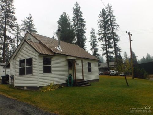 138505 Rhododendron St, Gilchrist, OR 97737-3251