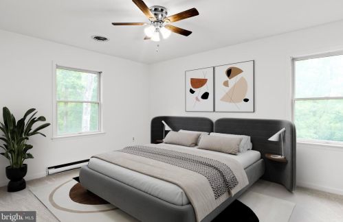 53 Bob White Dr, Harpers Ferry WV  25425-5810 exterior