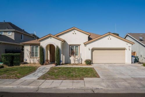 5332 Cotton Ave, Fresno, CA 93722-8715