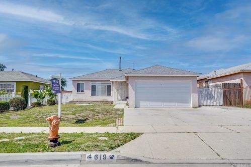 619 Caswell Ave, Compton, CA 90220-3305