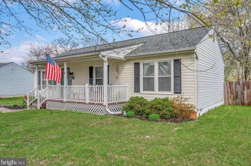 11702 Highland Oaks Dr, Fredericksburg, VA 22407-7304