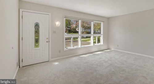 3809 Kayson St, Silver Spring, MD 20906-4231