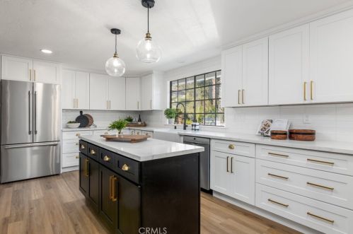 1232 Pleiades Dr, Vista CA  92084-6531 exterior