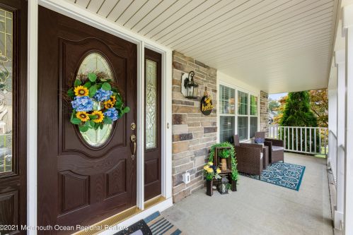 17 Arbor Dr, Wall Township, NJ 07731-3088