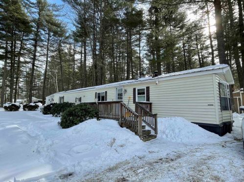 34 Wyman St, Hillsboro, NH 03244-5449