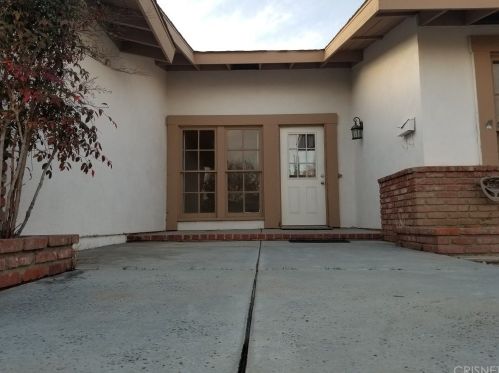 801 Pondera St, Lancaster, CA 93535-3204