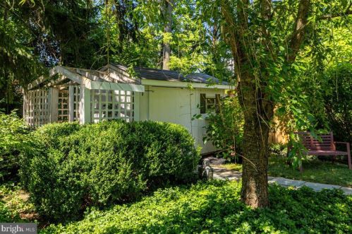 7 Armour Rd, Princeton NJ  08540-3003 exterior
