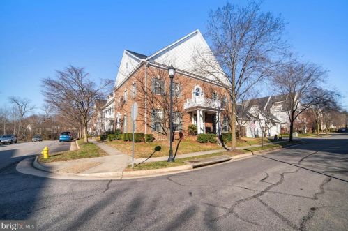 5078 Anchorstone Dr, Woodbridge, VA 22192-5353