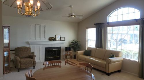 8489 Camino Vista Way, Elk Grove, CA 95624-3908