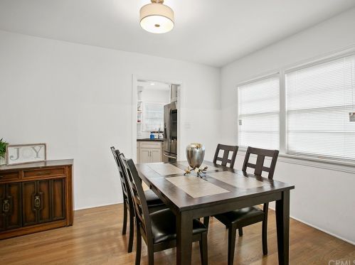 645 Ivy St, Glendale CA  91204-1027 exterior