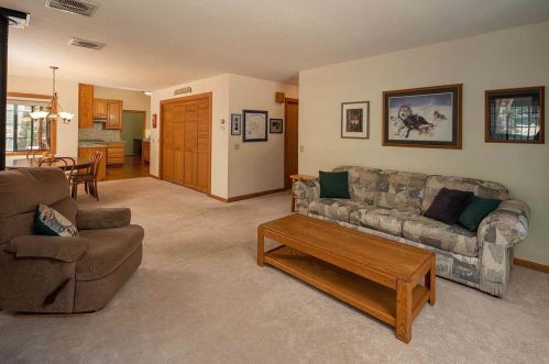 11487 Alder Dr, Truckee CA  96161-2814 exterior