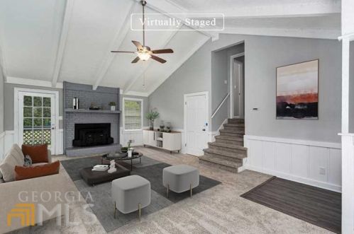 5090 Brownlee Rd, Lilburn, GA 30047-5511