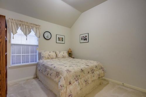8028 Pretoria Pl, Fort Worth TX  76123-1831 exterior