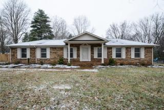 2315 Hillmont Dr, Murfreesboro, TN 37129-1445